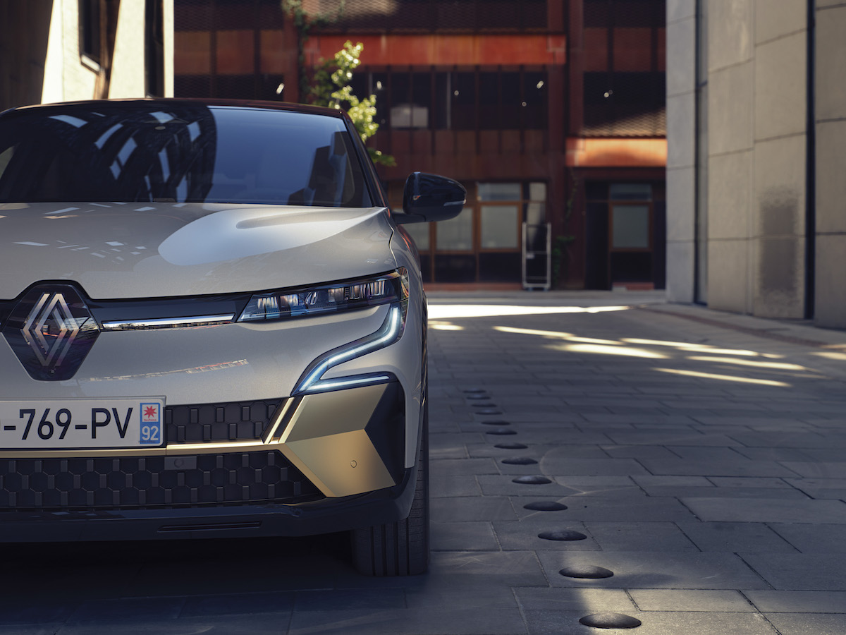 8-2021 - New Renault Mégane E-TECH Electric - Urban.jpeg