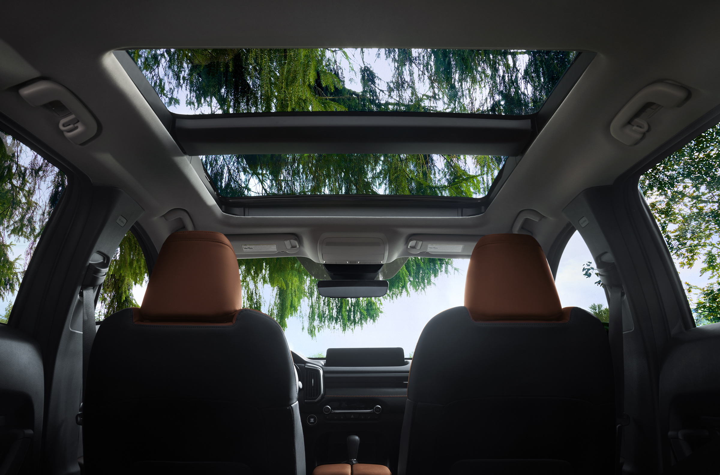Mazda-CX-50_21_Interior-Panoramic-Moonroof.jpeg