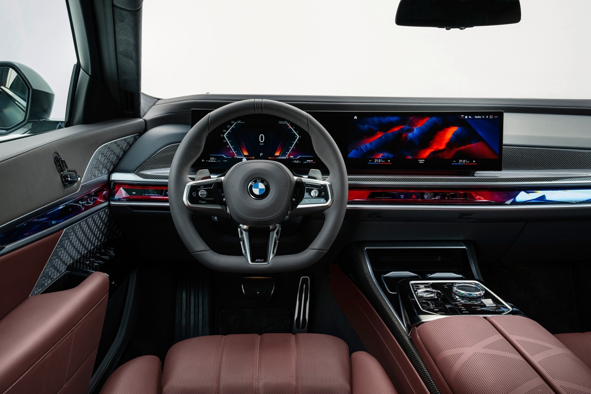 P90458213_lowRes_the-new-bmw-760i-xdr.jpg