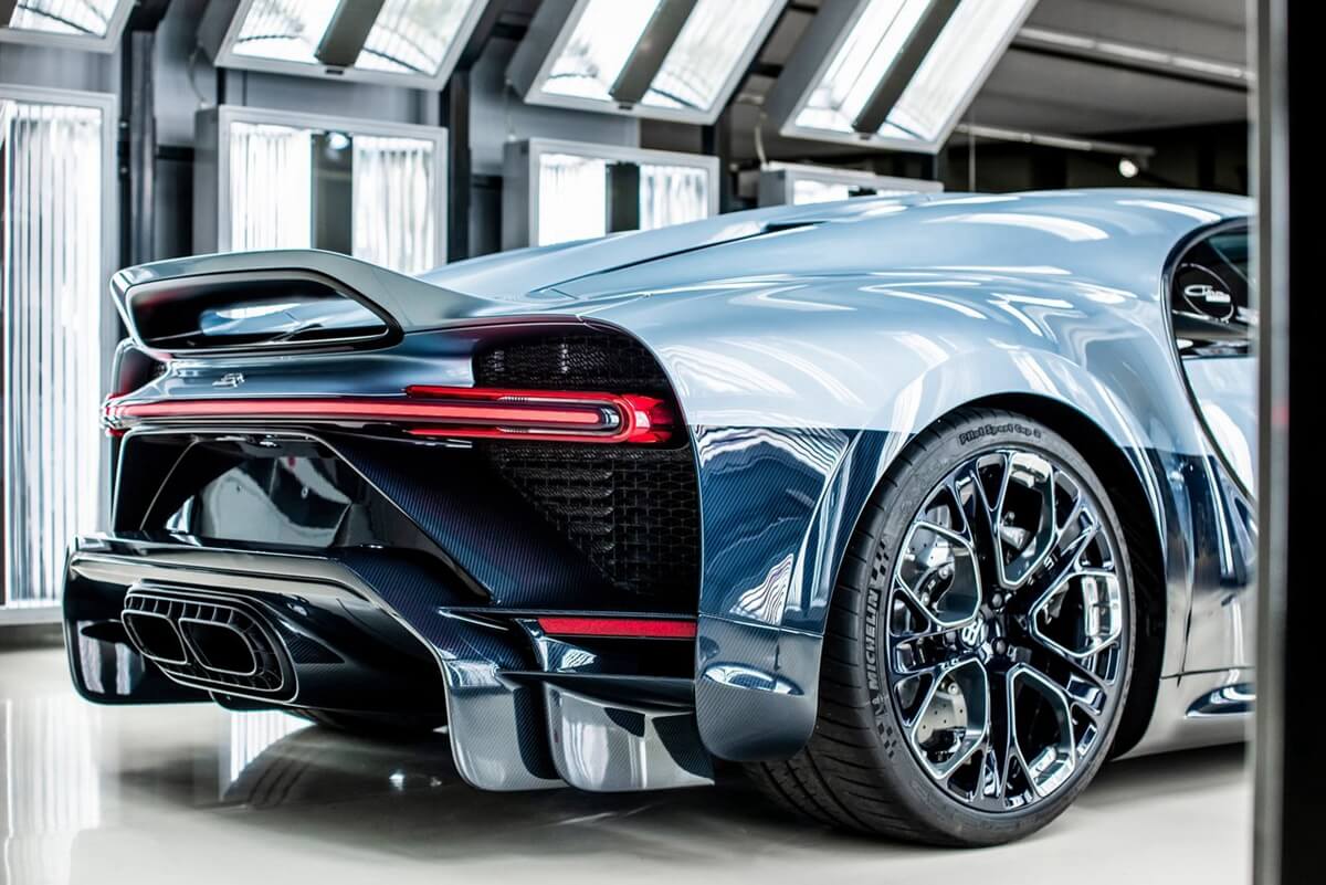 Bugatti-Chiron_Profilee-2022-11.jpg