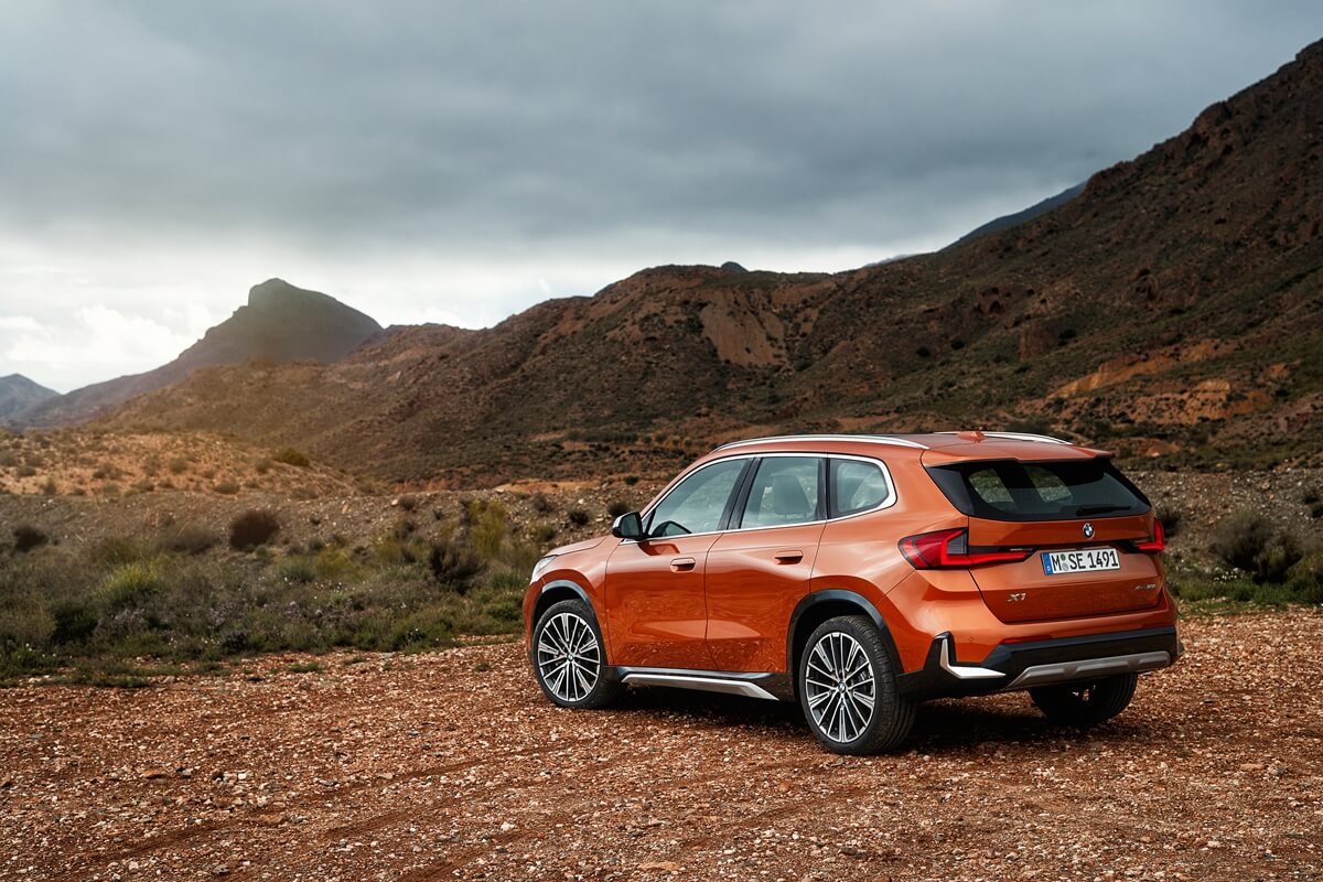 P90465592_highRes_the-all-new-bmw-x1-x.jpg