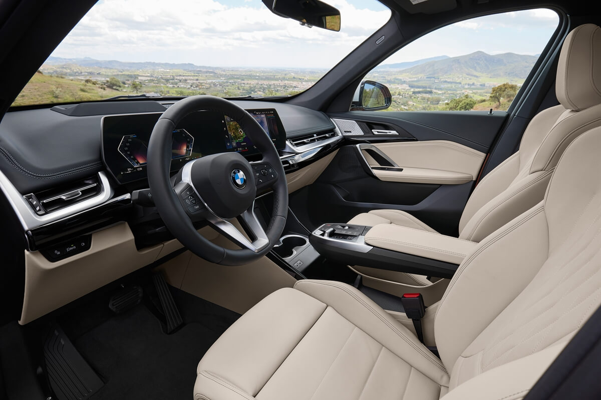 P90465615_highRes_the-all-new-bmw-x1-x.jpg