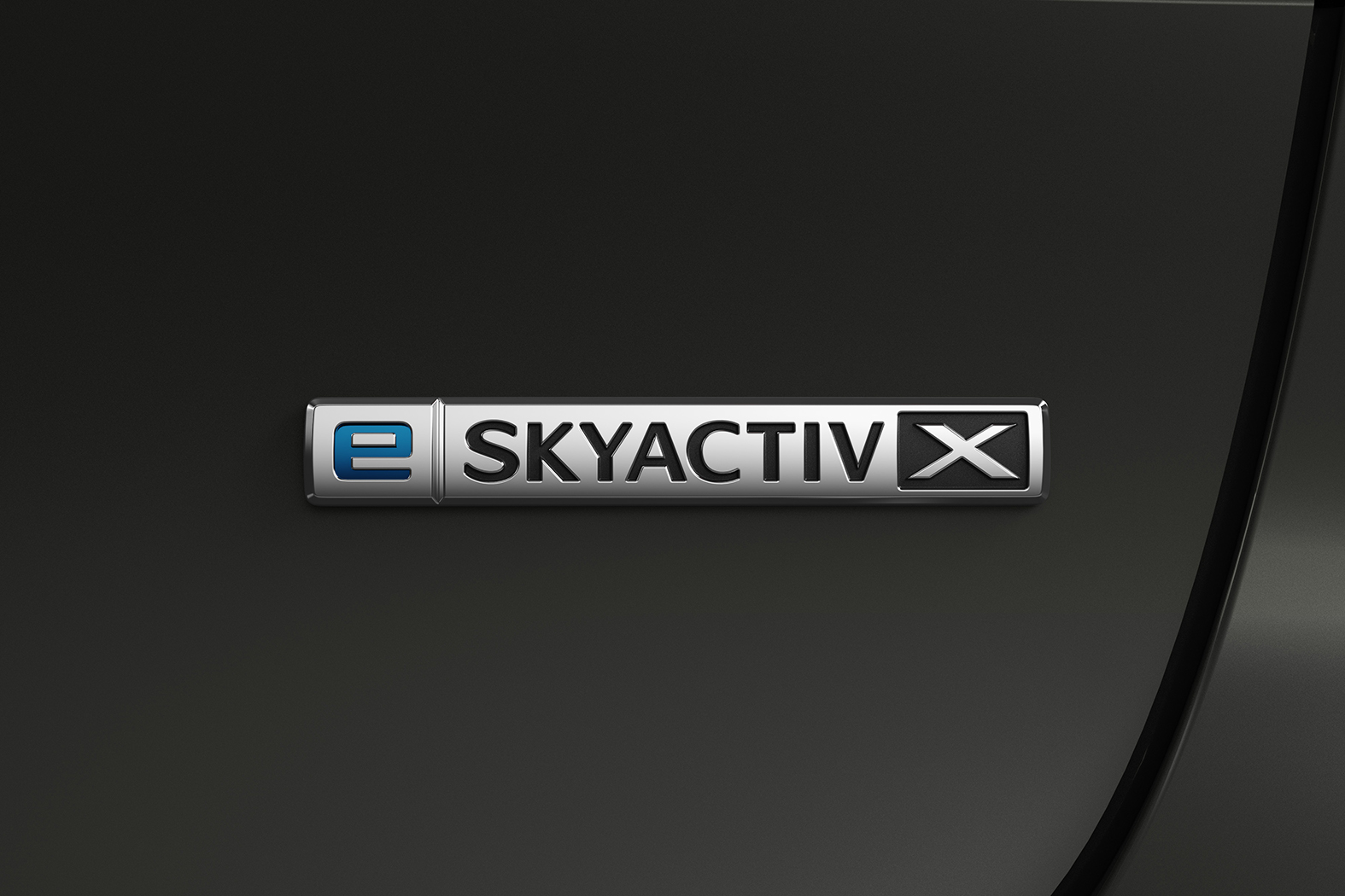 10.e-skyactiv_x_badge__s.jpg