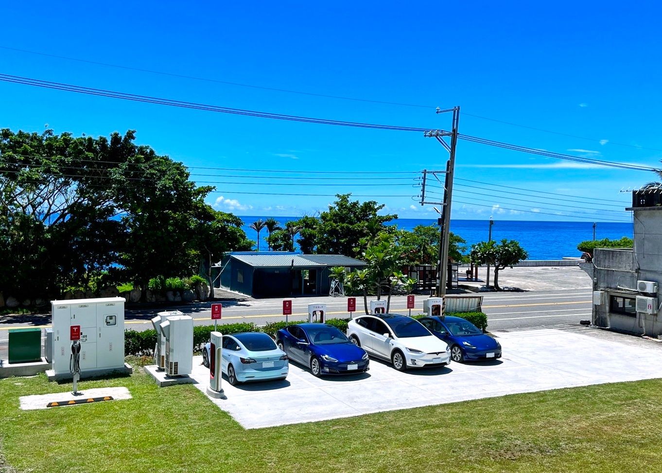 Tesla 宣布開放「臺東－長濱跑者之家」站點，持續為車主打造最完整的超級充電生活圈。.png