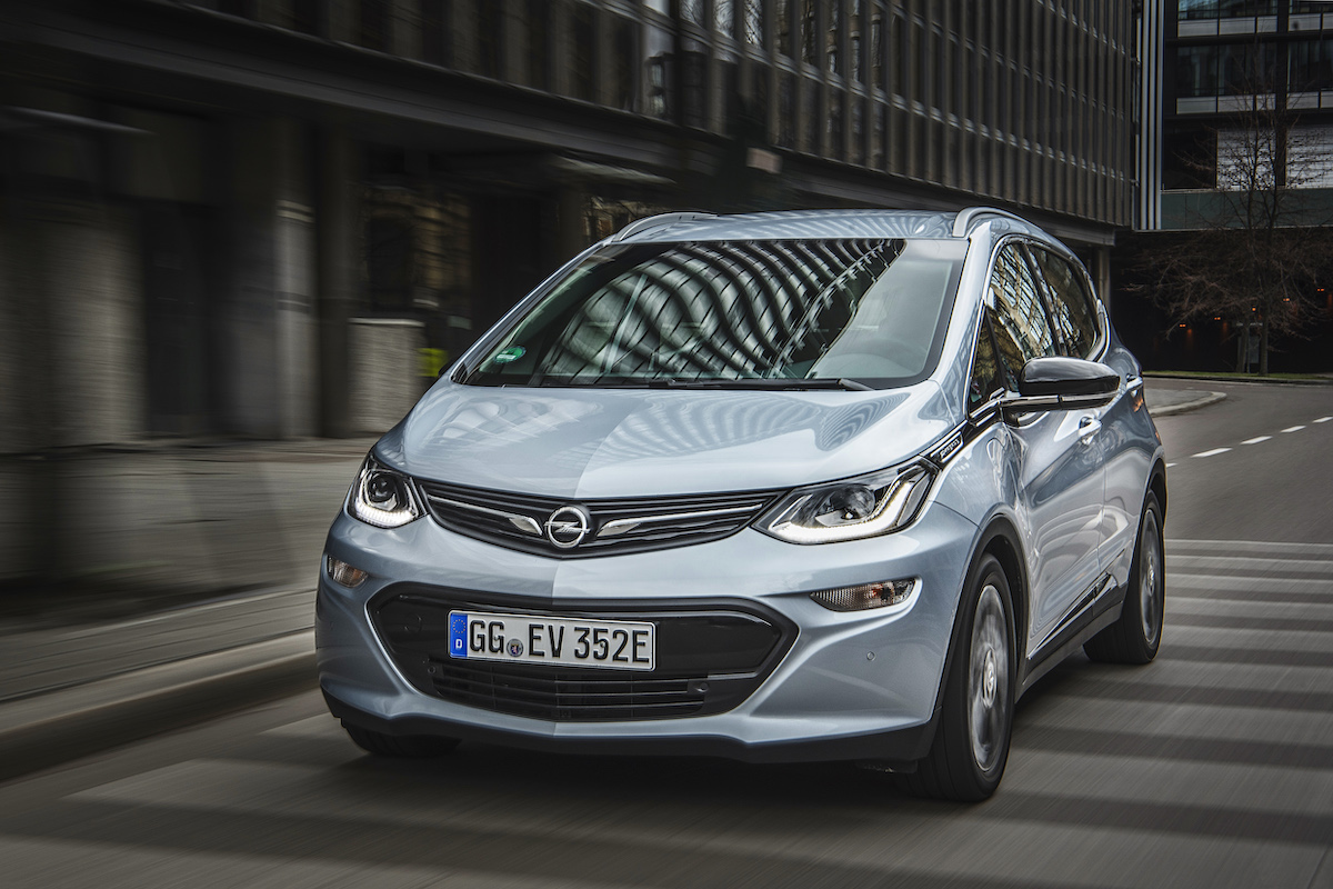 2016-Opel-Ampera-e-299594_1.jpg
