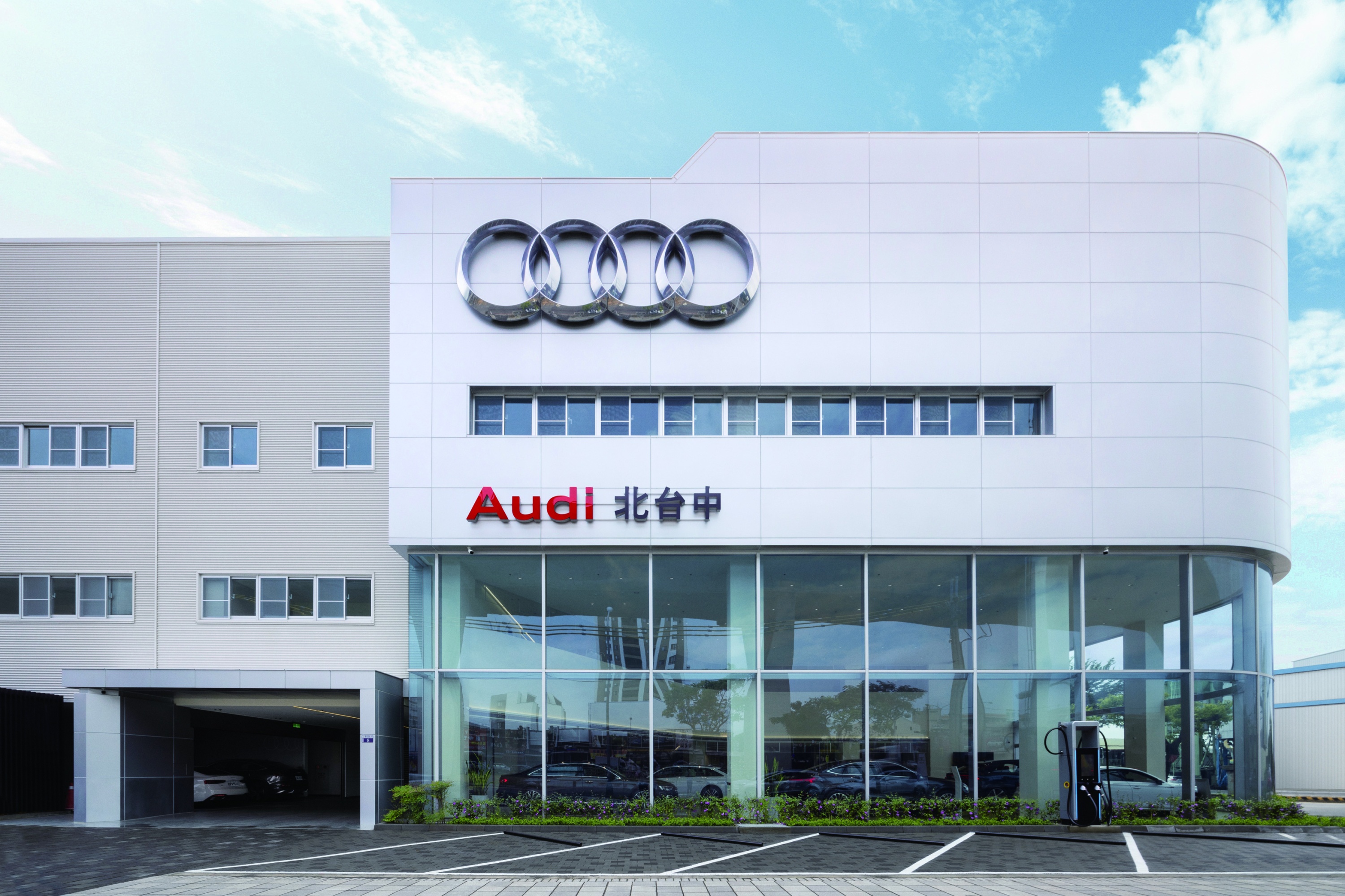 Audi 北台中展示中心_2.jpg