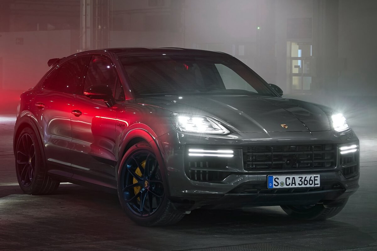 Porsche-Cayenne_Turbo_E-Hybrid_Coupe_with_GT_Package-2024-1.jpg