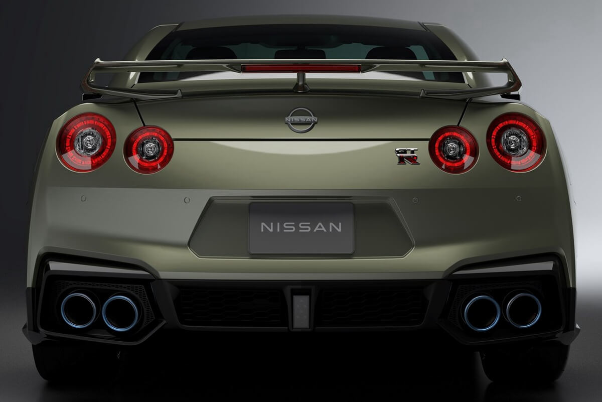 Nissan-GT-R-2024-5.jpg