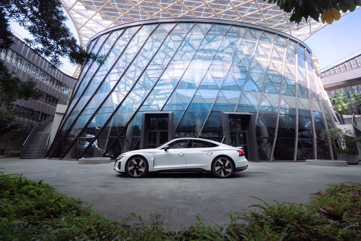 Audi RS e-tron GT_1.jpg