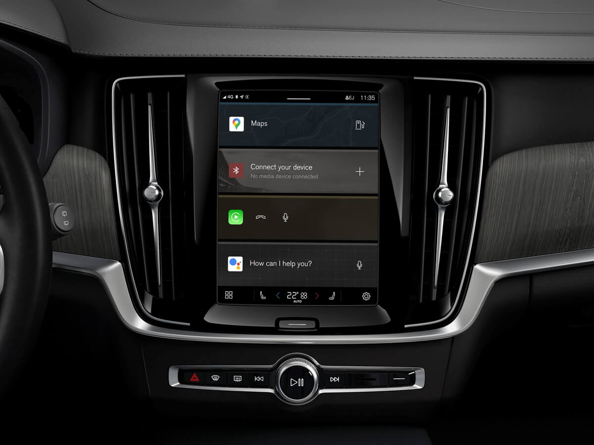 313035_Volvo_V90_Hang_up_on_centre_display_with_Apple_CarPlay.jpg