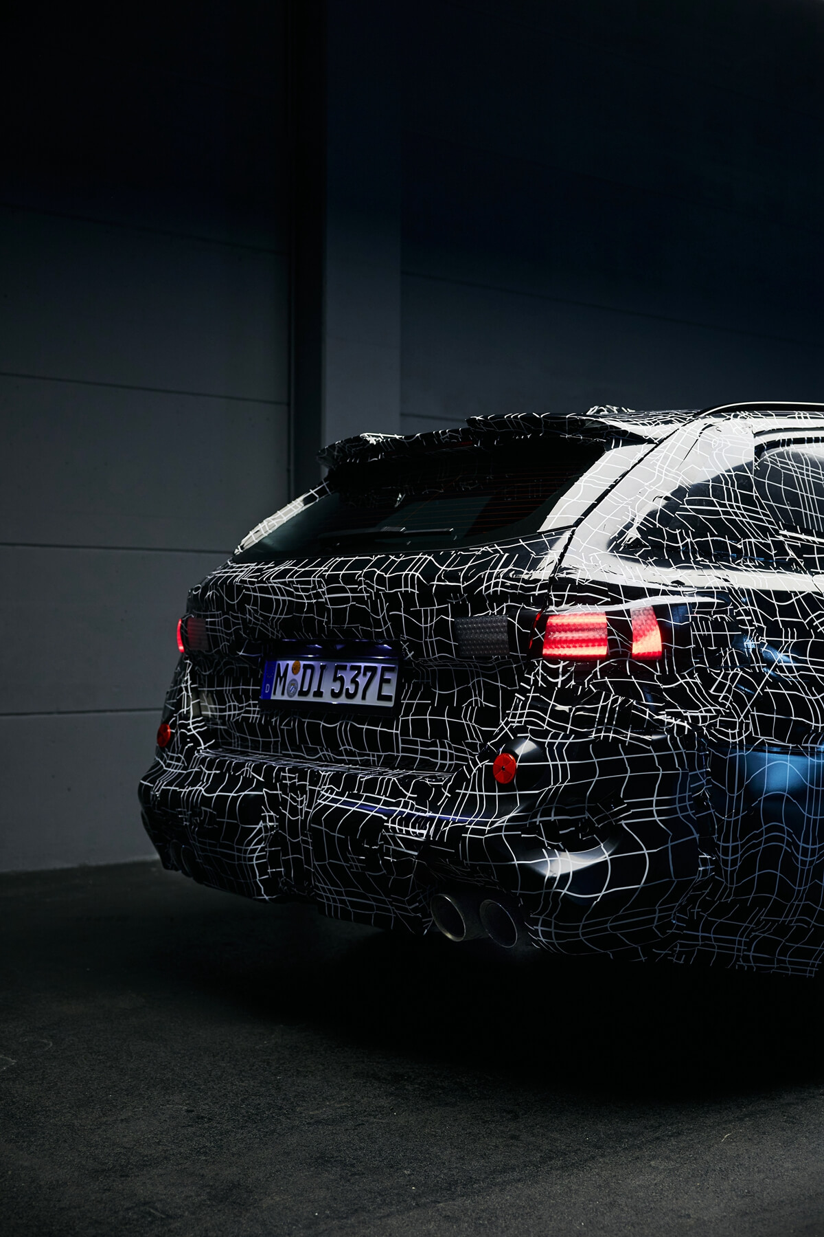 P90512289_highRes_the-all-new-bmw-m5-t.jpg