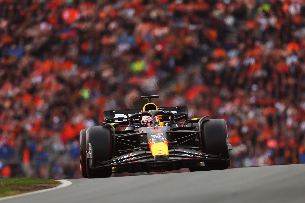 圖4：起跑後一路領先，Max Verstappen在荷蘭大獎賽駕駛RB19，創造極速無人之境。（Red ​Bull提供）.jpg