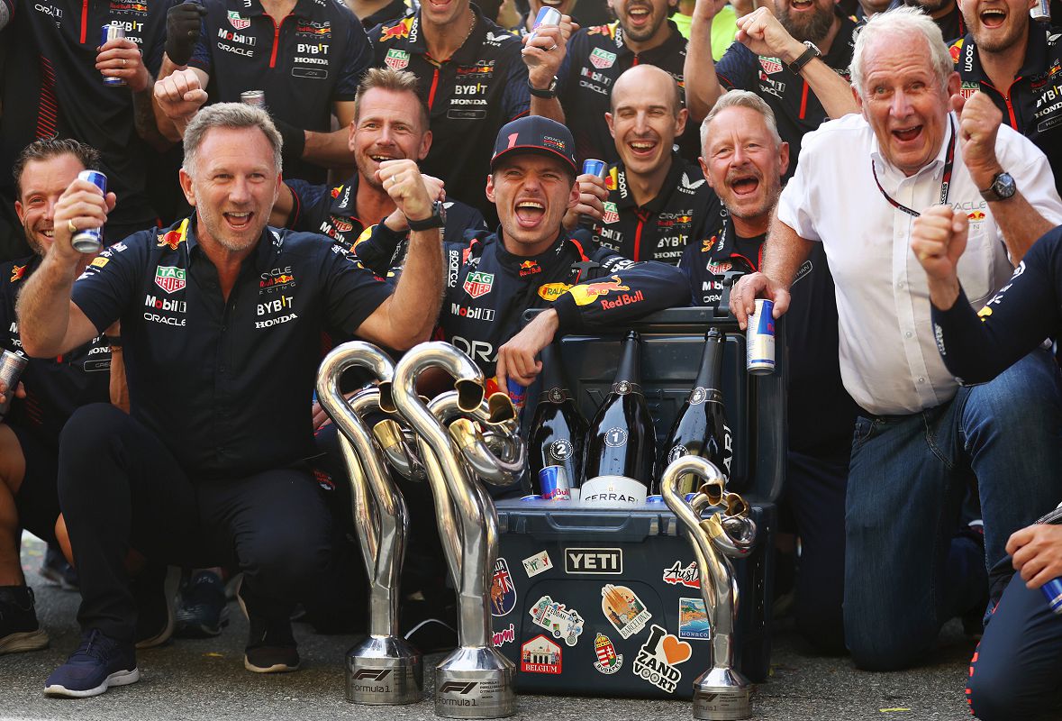 圖6_戰績空前！Red Bull車隊在本賽季已取得14場全勝紀錄，Max Verstappen更改寫單季十連勝紀錄。（Red bull提供）.jpg