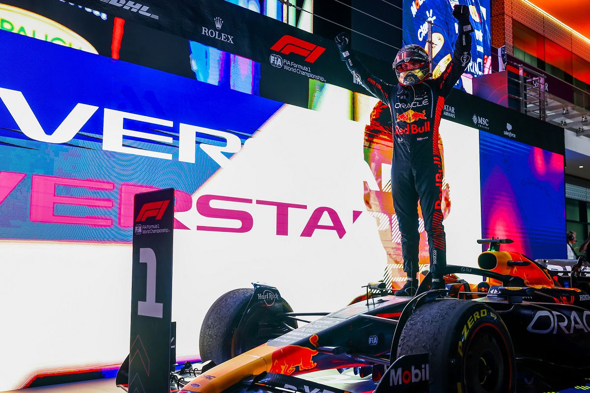 圖2_上週日凌晨(8日)，Red Bull車手 Max Verstappen提前於卡達衝刺賽衛冕封王。（Red Bull提供）.jpg
