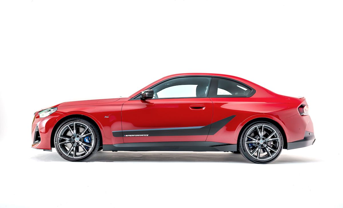 [新聞照片一]全新限量BMW M240i xDrive Track Edition，完美型塑M POWER競技跑格。.jpg