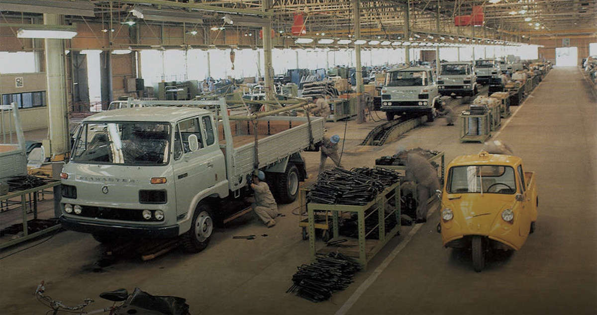 1960-1973-kia-the-pioneer-of-koreas-automobile-industry-d.jpg
