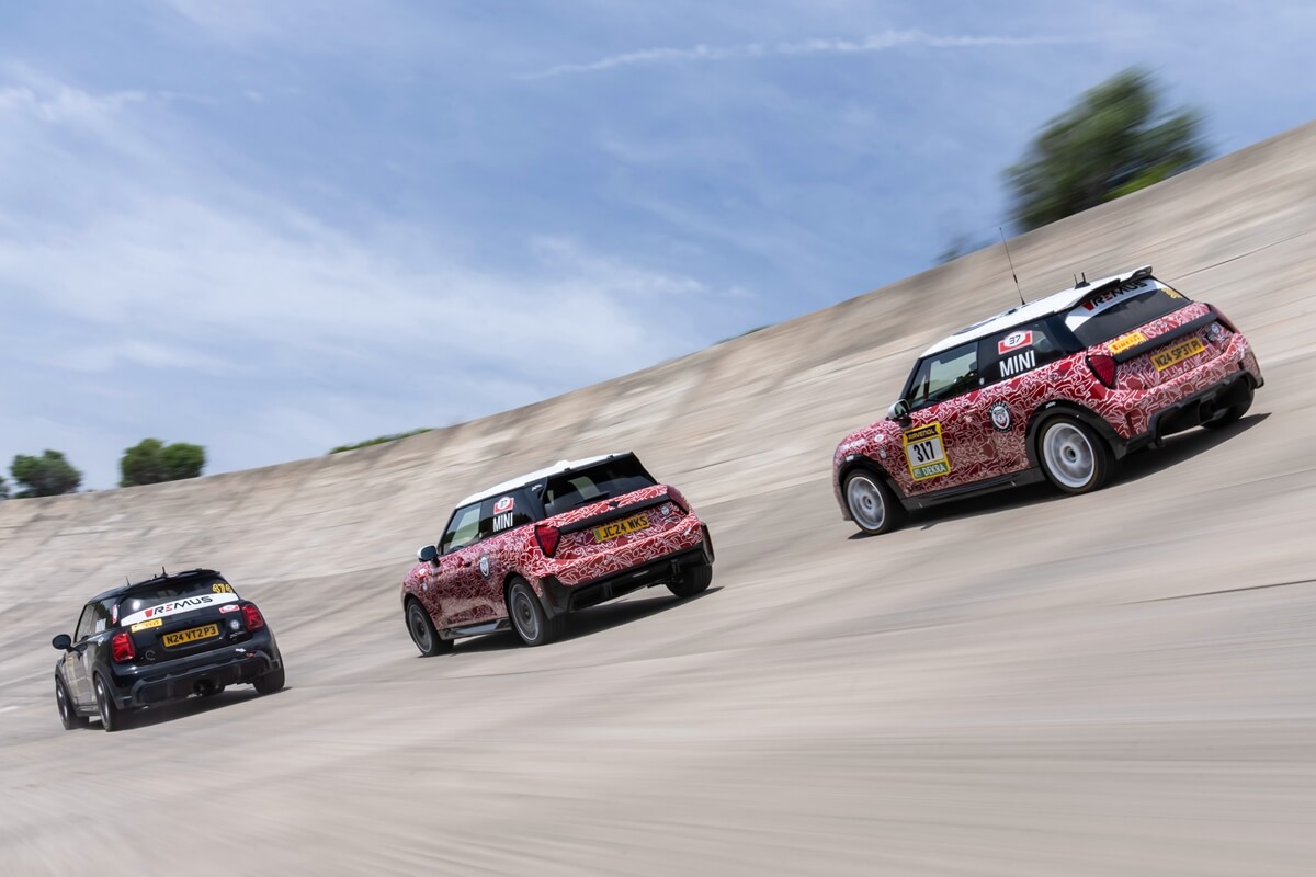 P90561540_highRes_mini-john-cooper-wor.jpg