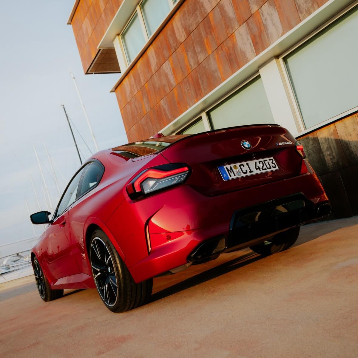 P90554905_lowRes_the-new-bmw-m240i-xd.jpg