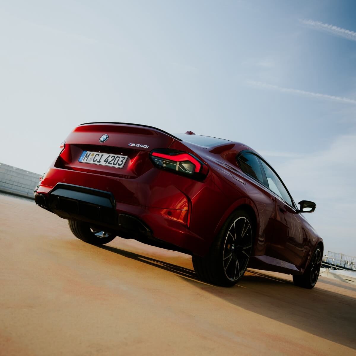 P90554908_lowRes_the-new-bmw-m240i-xd.jpg
