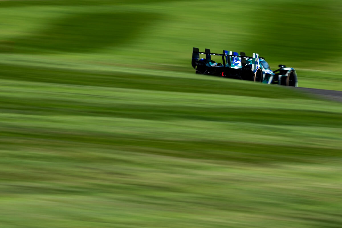 AstonMartinValkyrieAMR-LMH_Testing_05.JPG