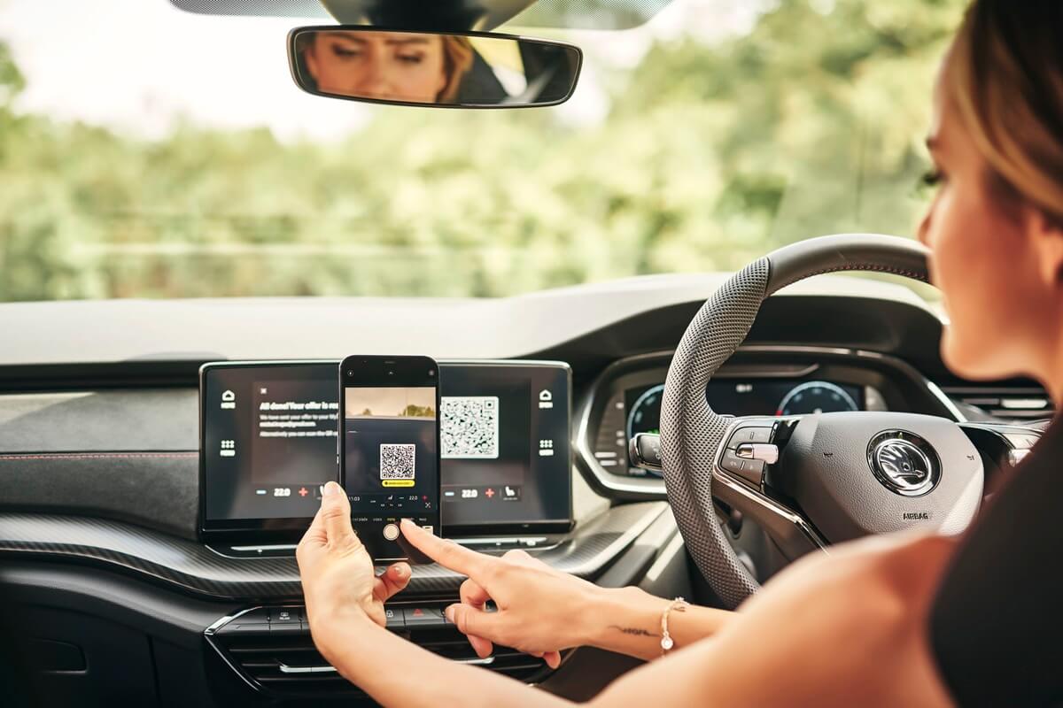 Škoda_turns_over_a_new_digital_leaf_with_Readly_partnership (1).jpg
