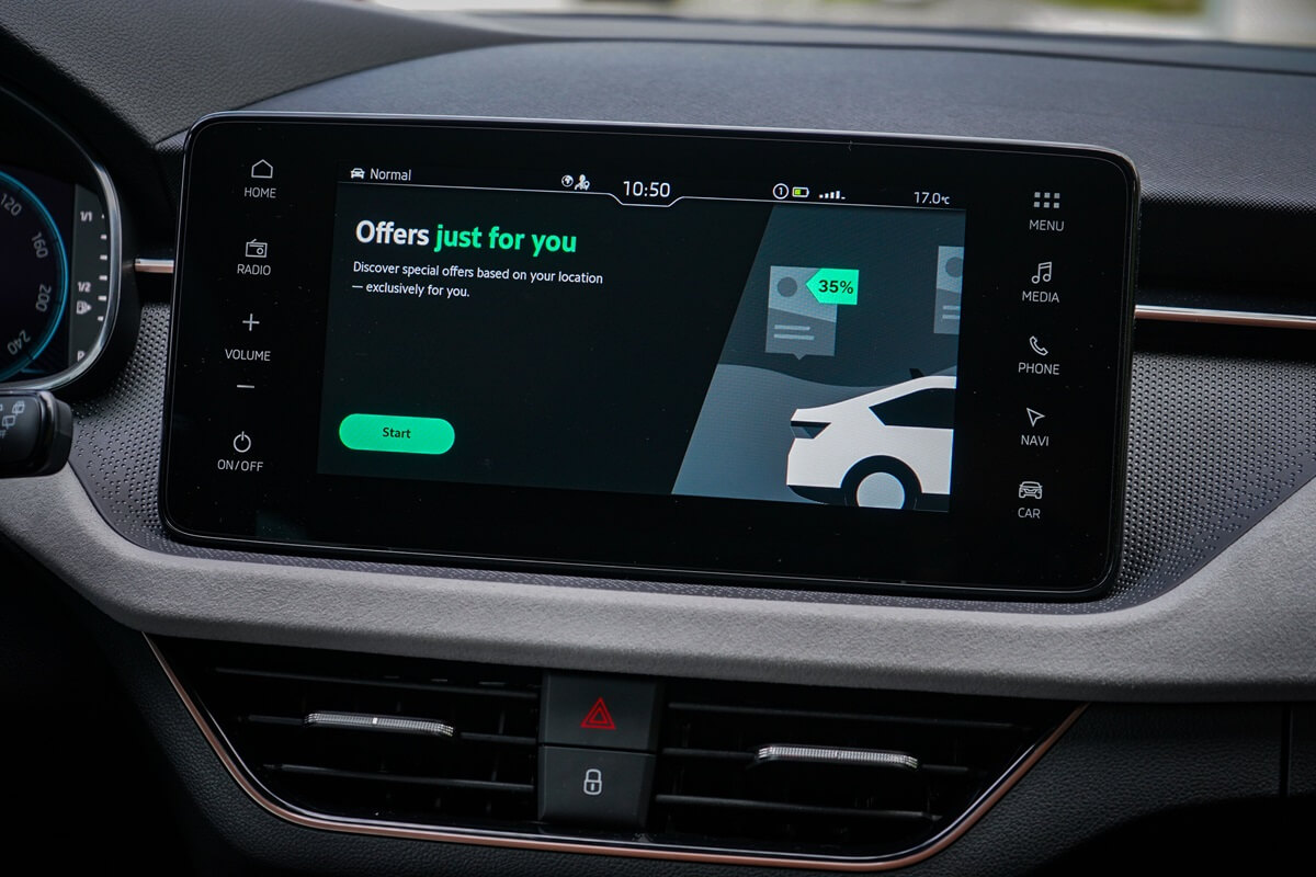 Škoda_turns_over_a_new_digital_leaf_with_Readly_partnership (2).jpg