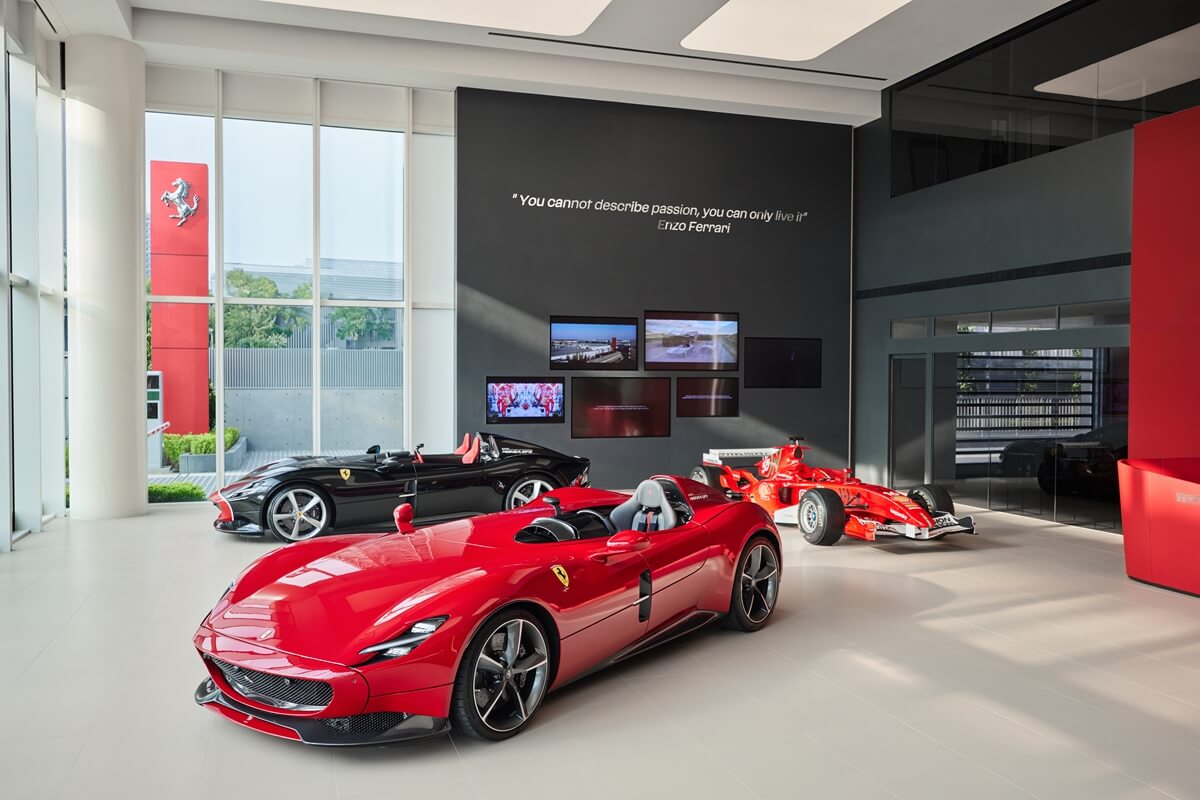 100pick_Ferrari_28.jpg