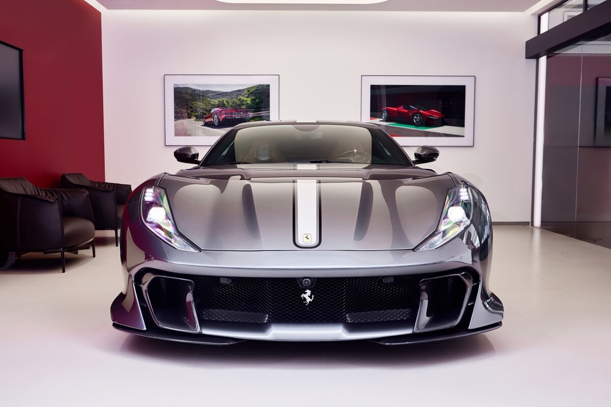 100pick_Ferrari_40.jpg