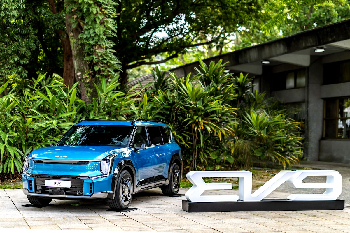 3.台灣森那美起亞將於2024年第二季正式導入屢獲全球車壇大獎的The Kia EV9。.jpg