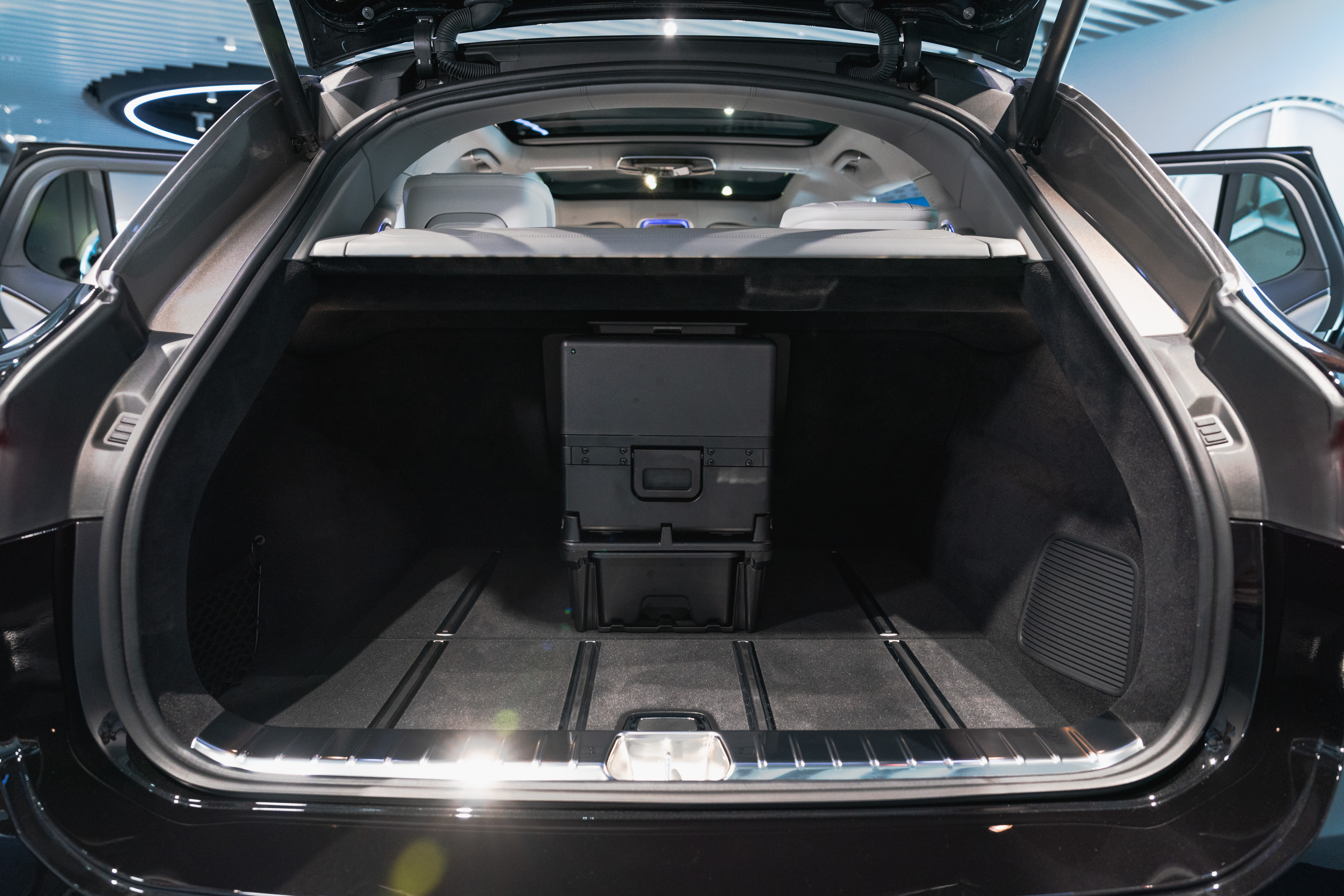240605 Maybach EQS 680 SUV -905170.jpg