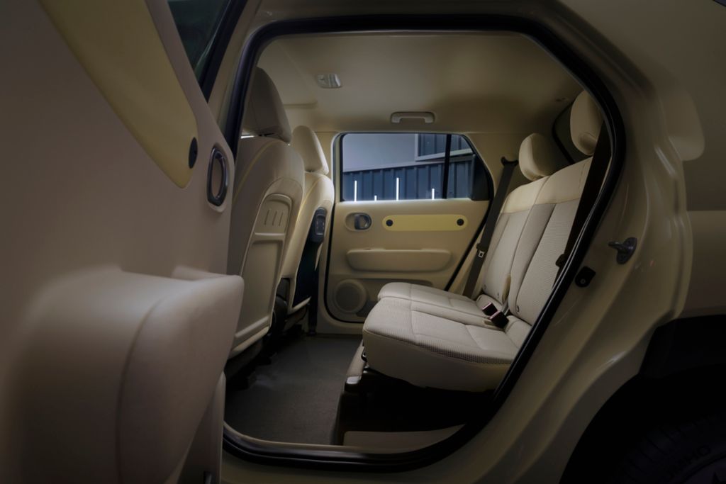 hyundai-inster-premiere-interior-11_wid_1024_bfc_off.jpg