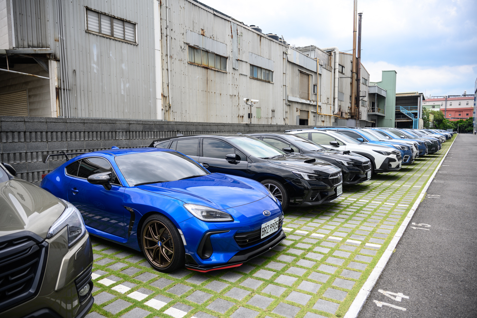 圖01_Subaru車主在台灣意美汽車總部車聚活動.jpg