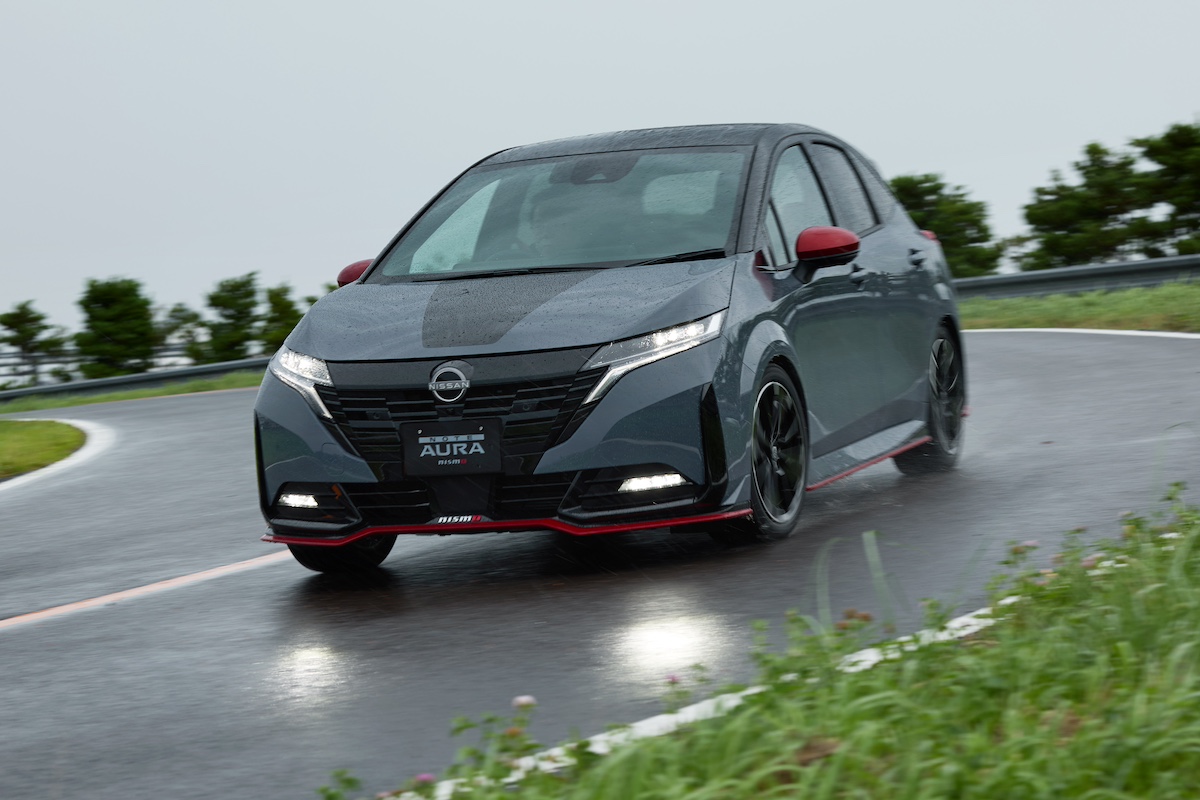 0701 AURA NISMO_006.jpg