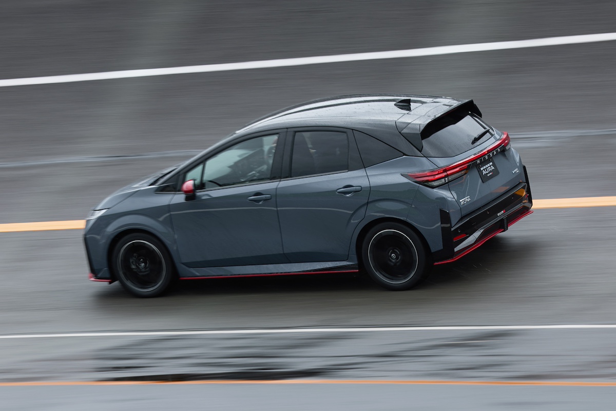 0701 AURA NISMO_012.jpg