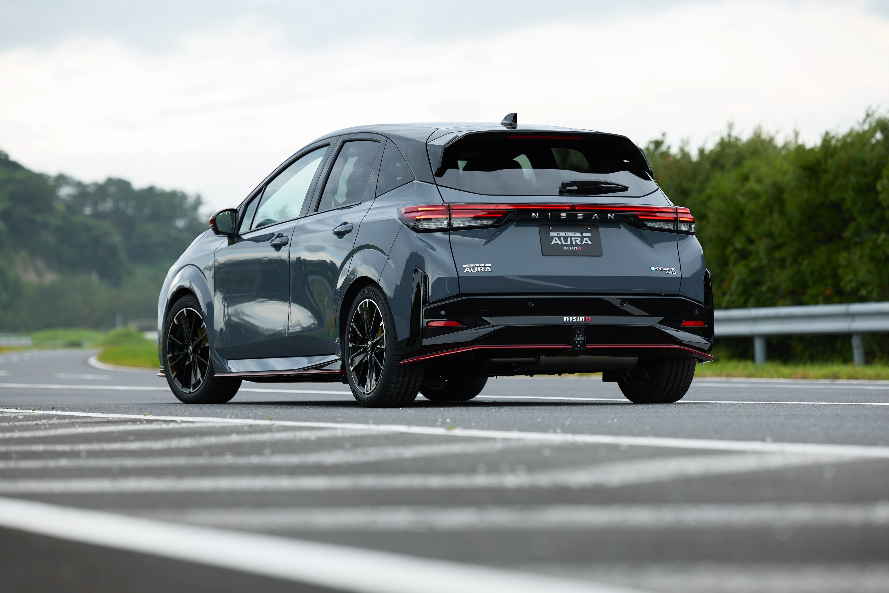 0701 AURA NISMO_014.jpg