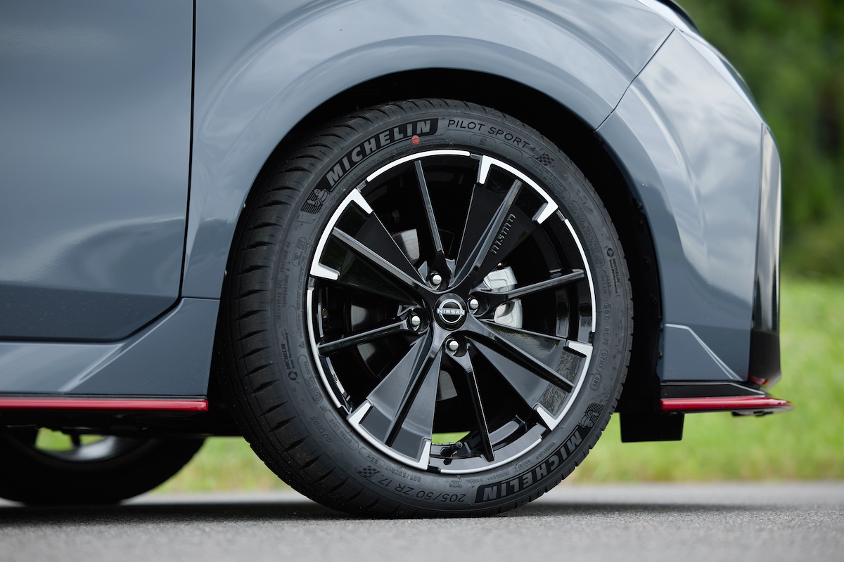 0701 AURA NISMO_025.jpg