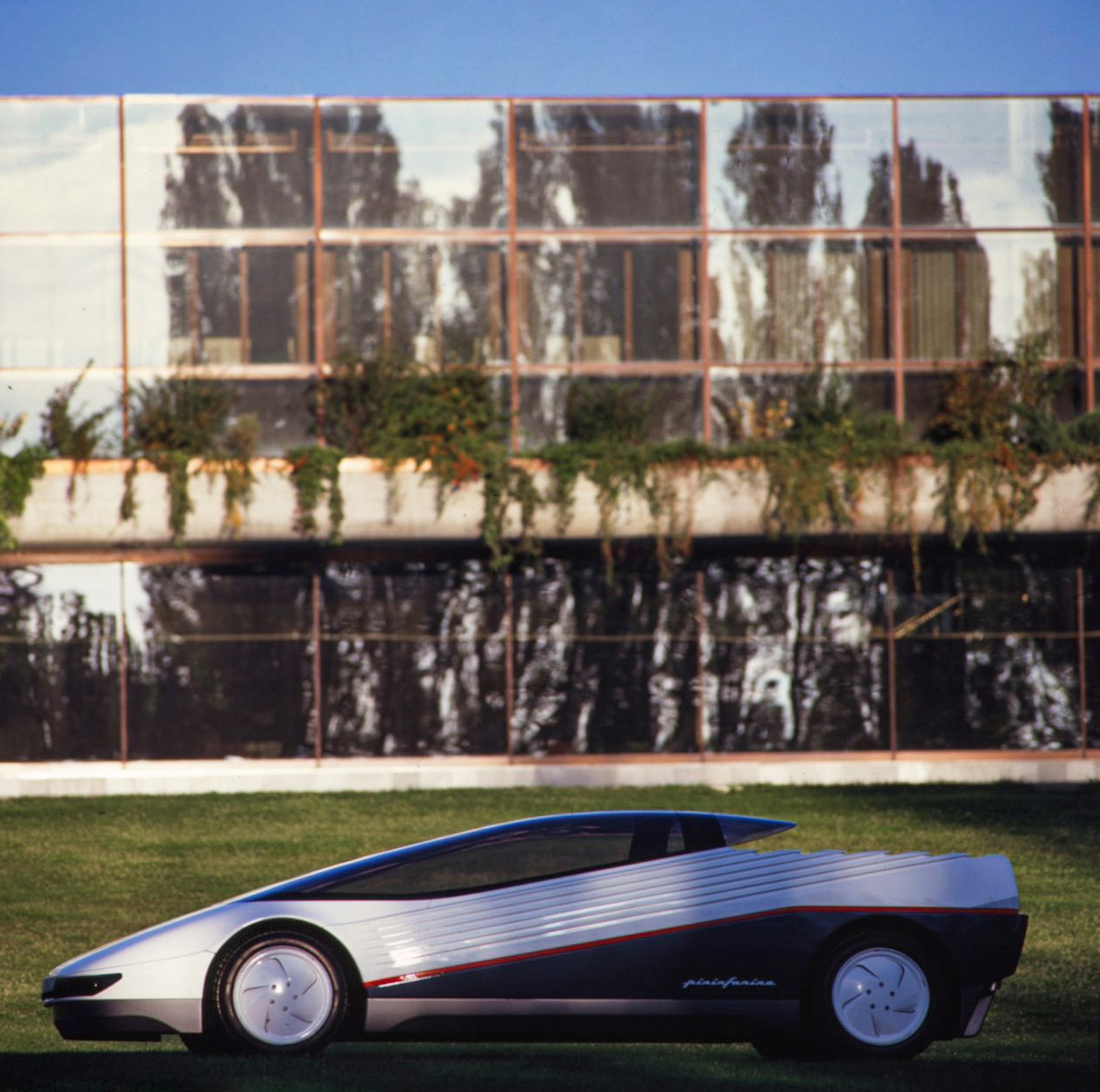 39 1984 Honda HP-X by Pininfarina - Archive.jpg