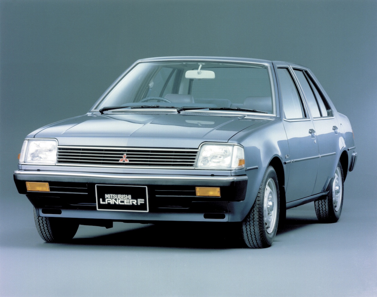 mitsubishi_lancer_fiore_9.jpeg