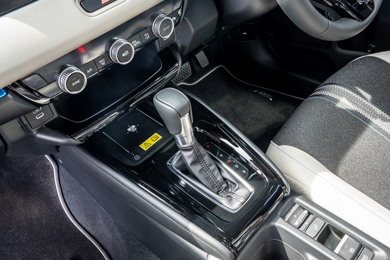 485557_2024_Honda_HR-V_e_HEV_MMC_Press_Kit.jpg