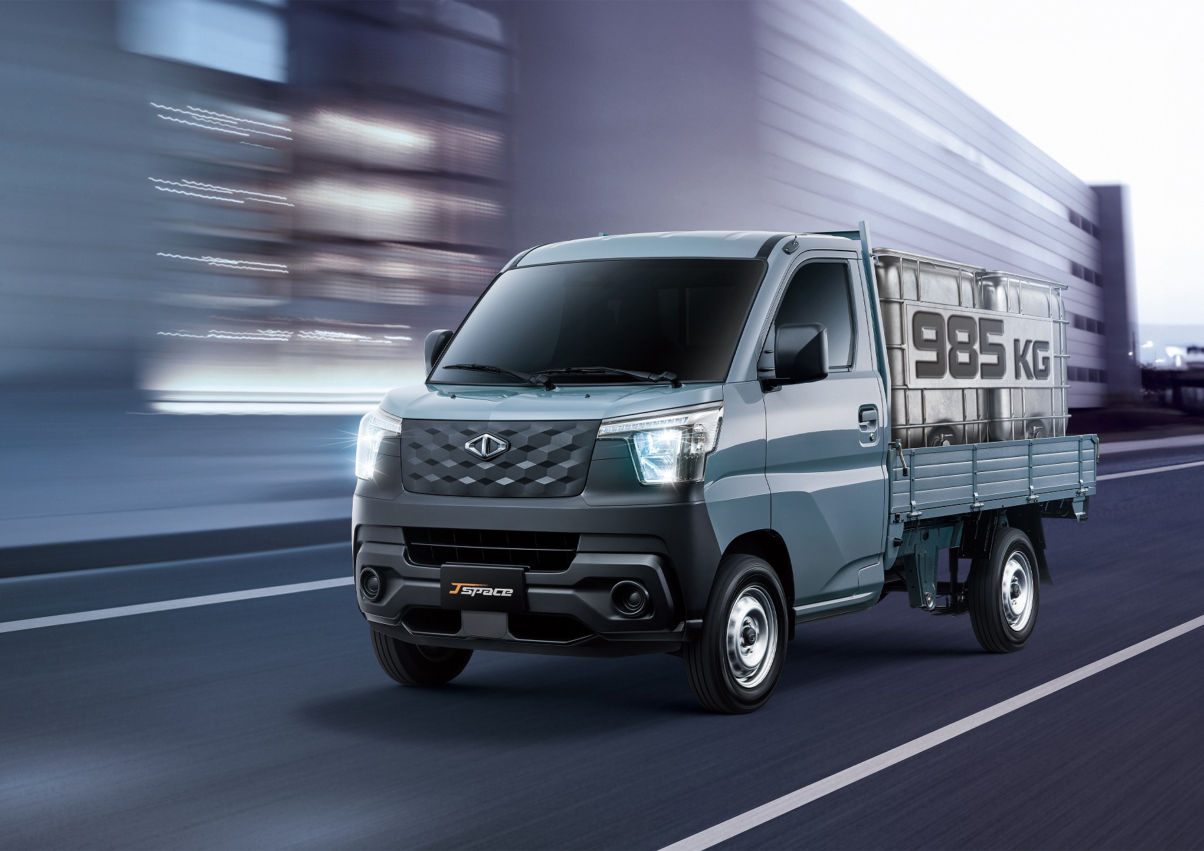 三冠王貨車舊換新48萬起 即刻入主除享市價12,000元配件金，當月領牌再享好禮.jpg