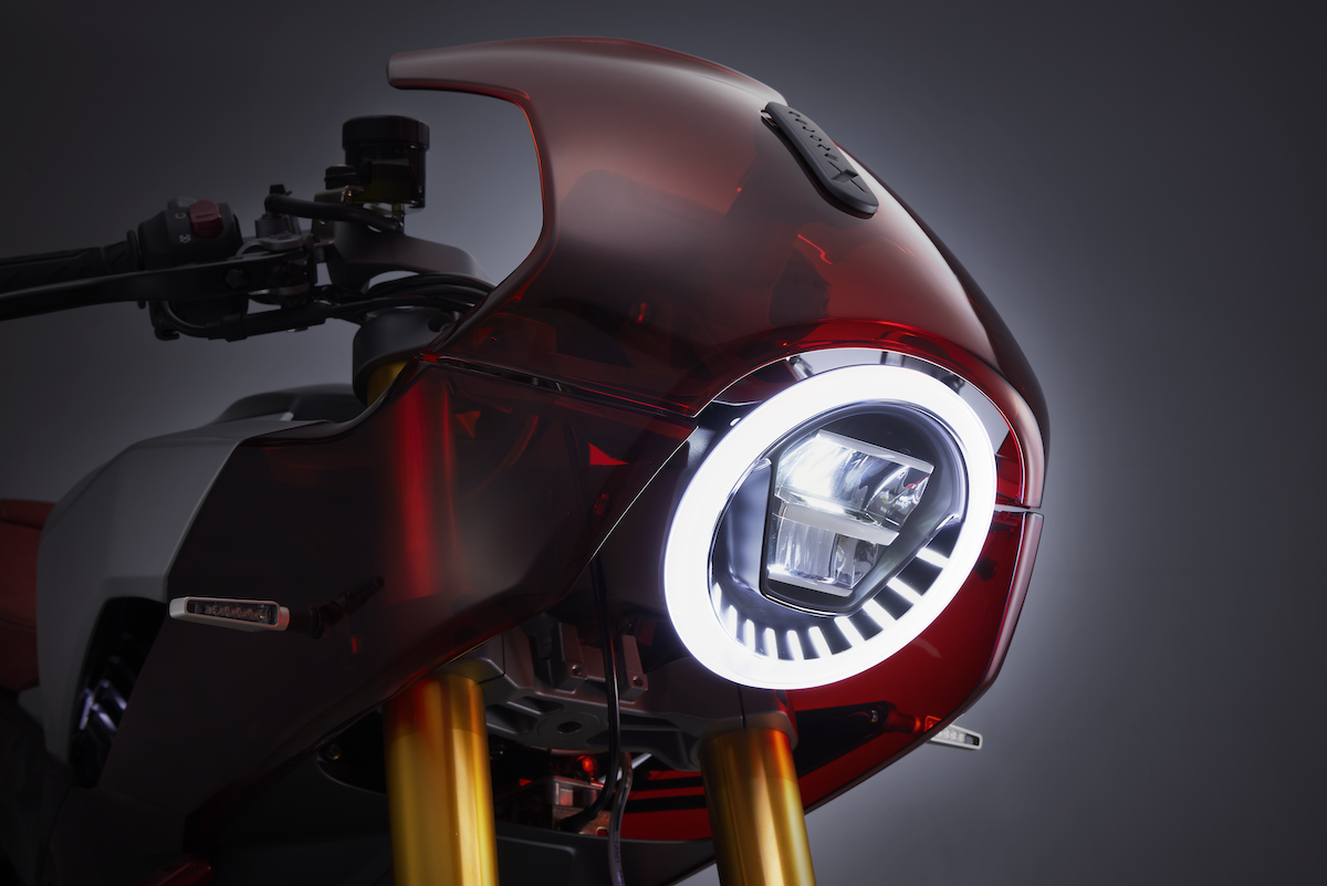 RevoNEX (9).png