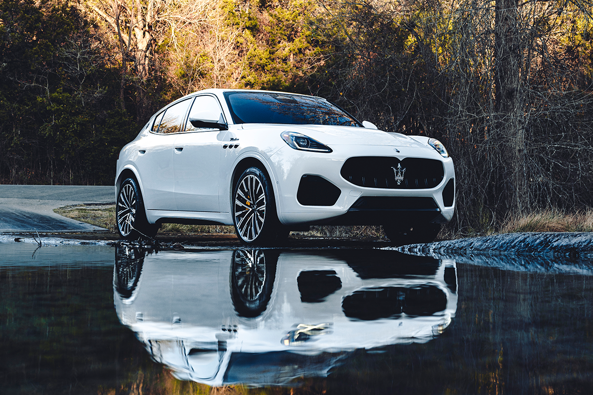 優雅恣「義」狂放 Grecale Modena 以 Maserati 品牌發源地「Modena（蒙地拿）」為名，象徵 Maserati 純正義式的優雅情懷，建議售價 408 萬起.png