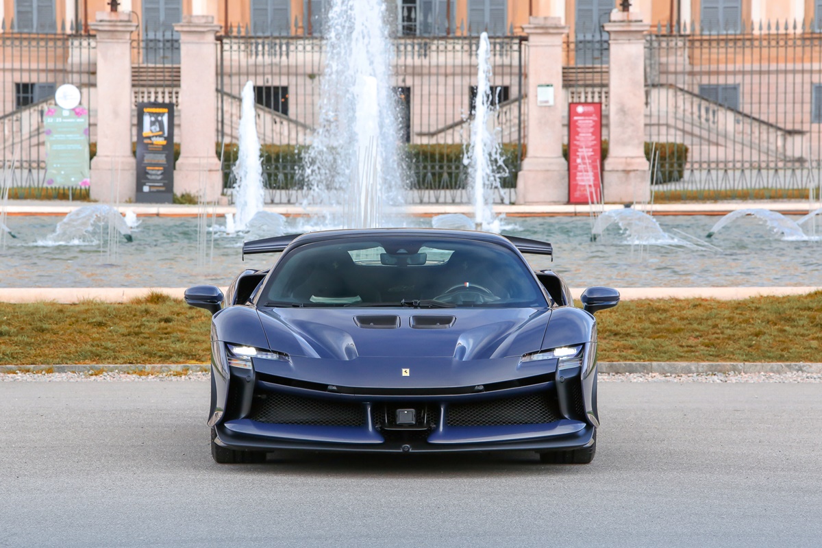 Ferrari-SF90-XX-Spider-00002.jpg