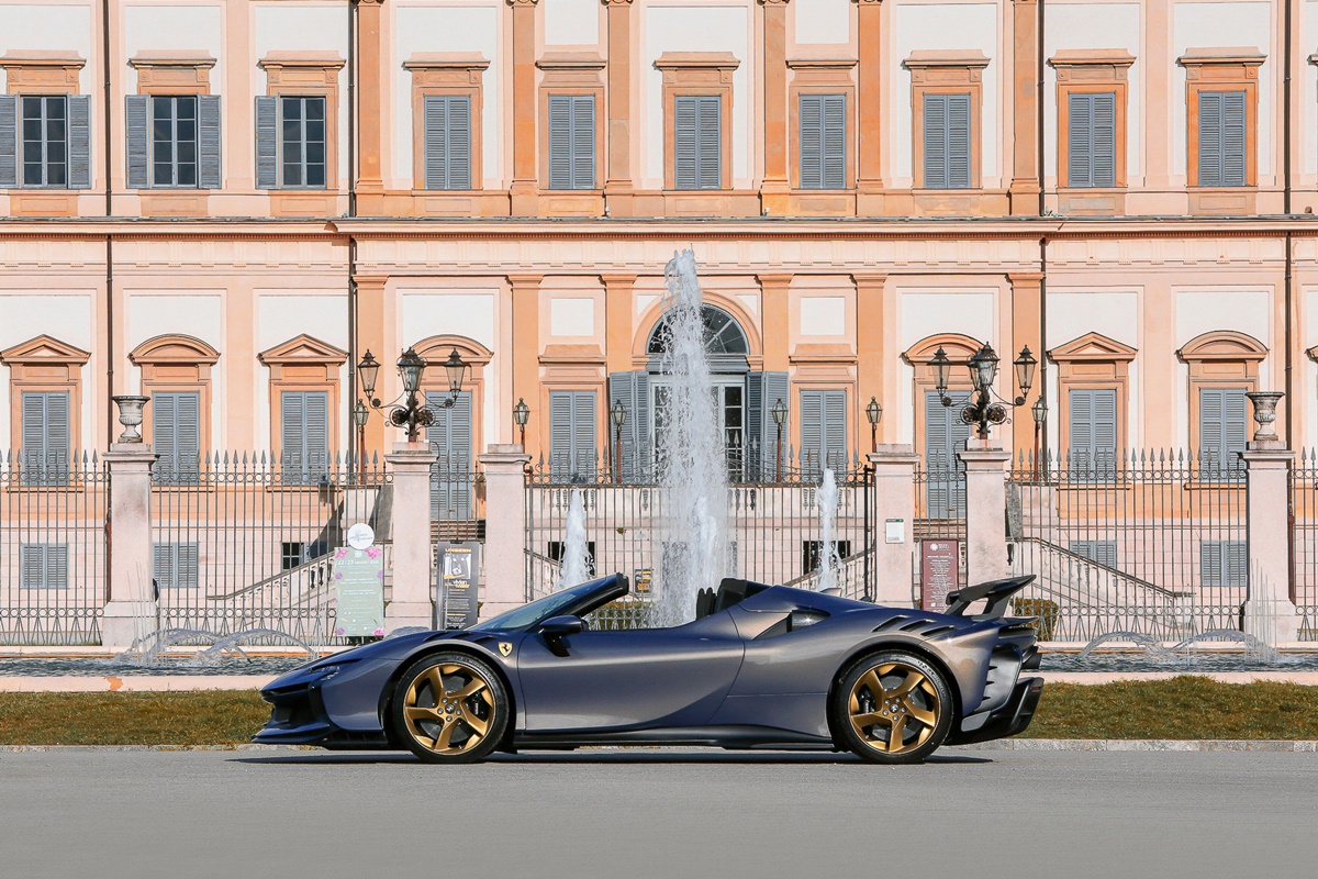 Ferrari-SF90-XX-Spider-00004.jpg