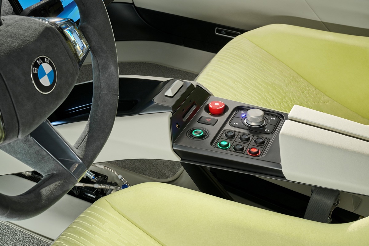 P90595364_lowRes_bmw-vision-driving-e.jpg