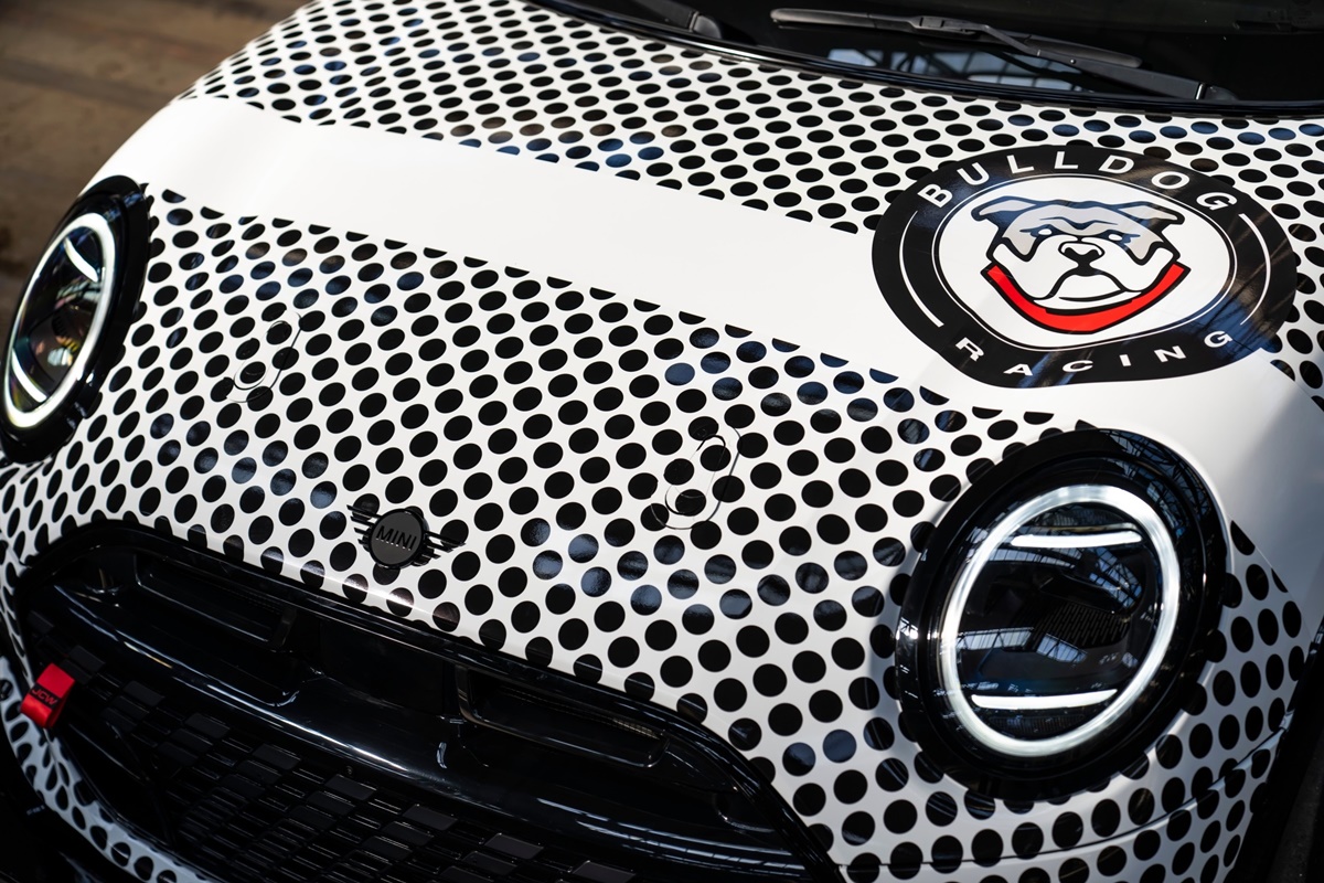 P90594639_lowRes_mini-john-cooper-wor.jpg