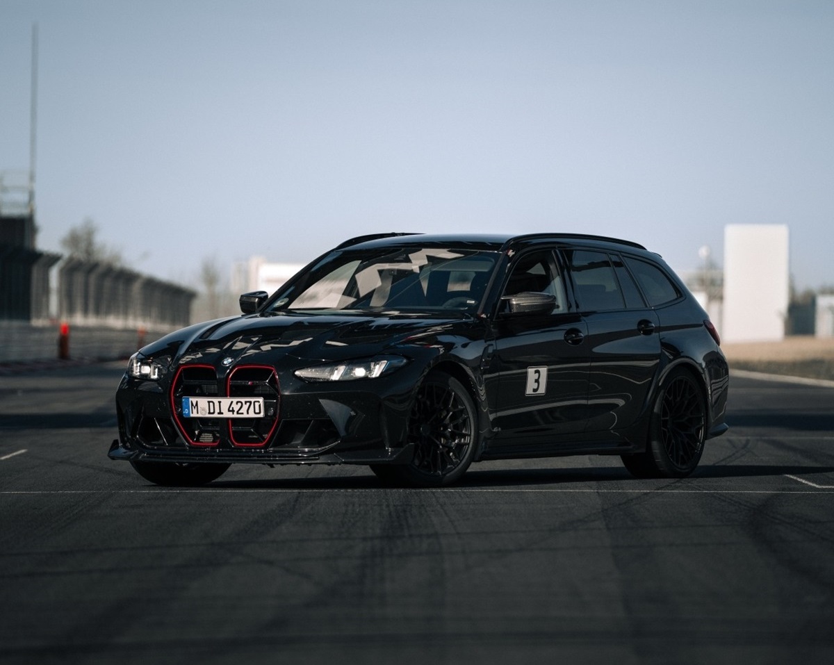 P90612803_lowRes_the-first-ever-bmw-m.jpg