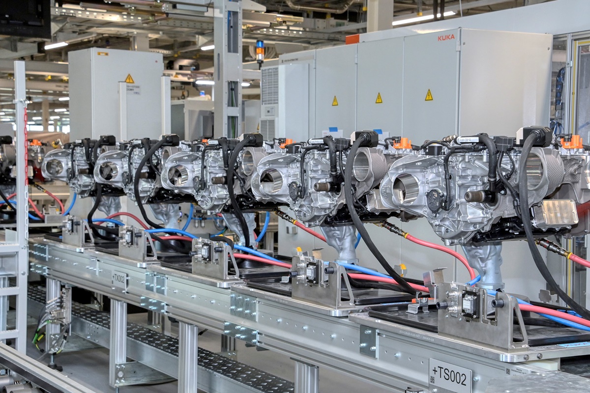P90612115_highRes_e-engine-production-.jpg