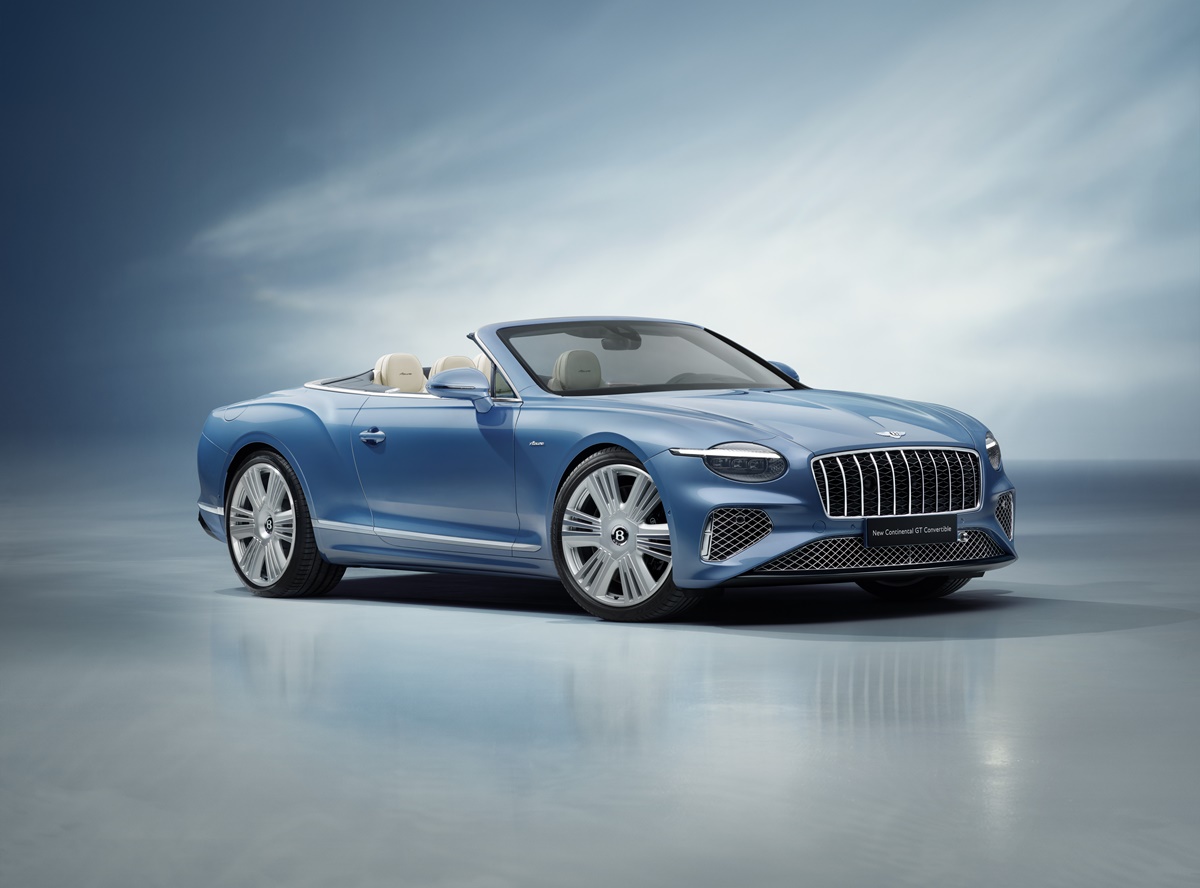 Continental GTC Azure_1.jpg