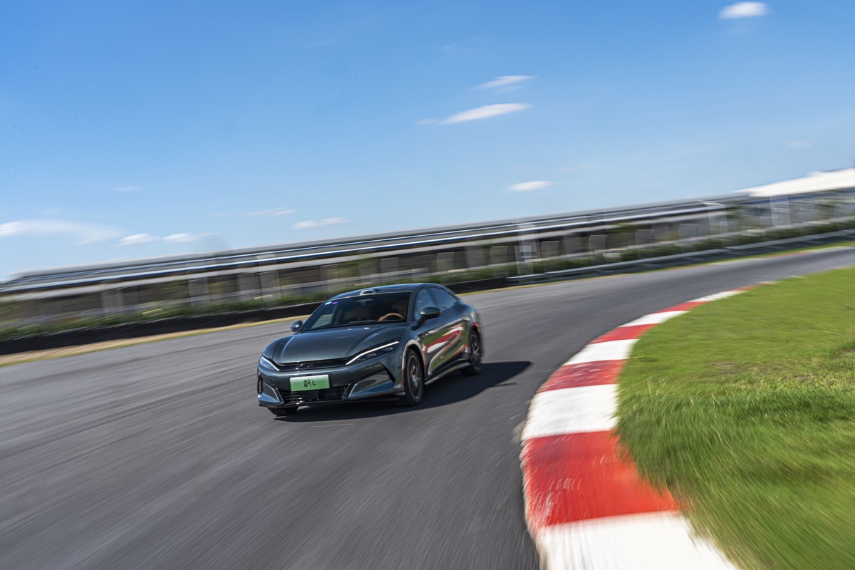 6 Racetracks.jpg